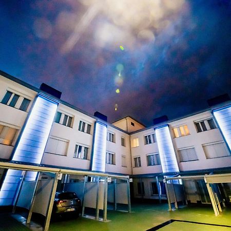 Diamante Mhotel Колленьо Экстерьер фото