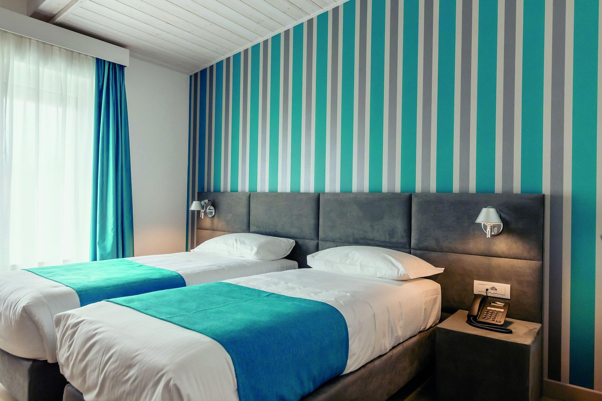 Diamante Mhotel Колленьо Экстерьер фото