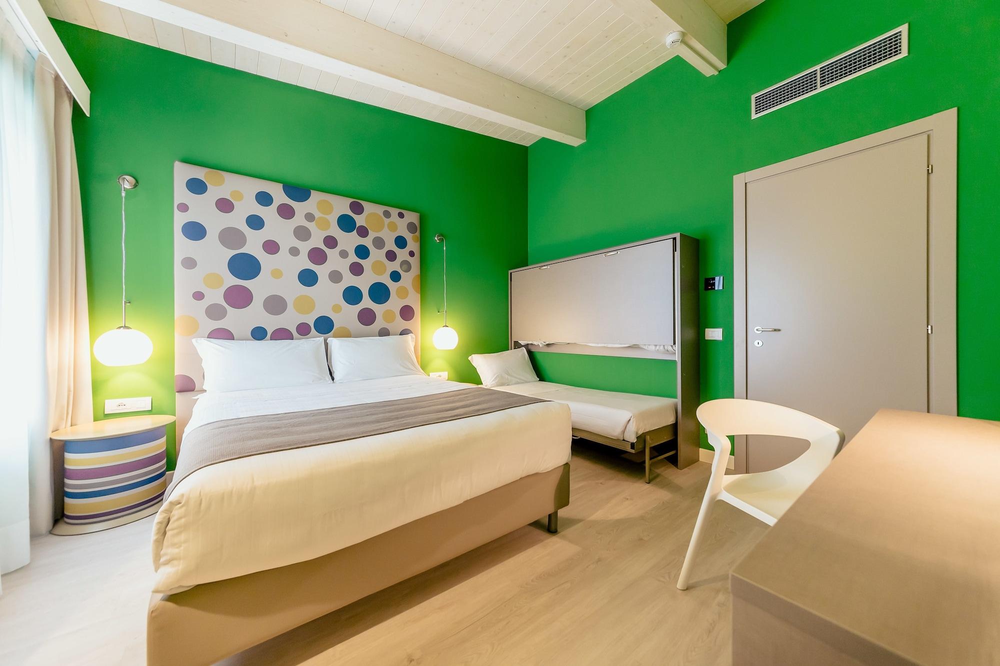 Diamante Mhotel Колленьо Экстерьер фото
