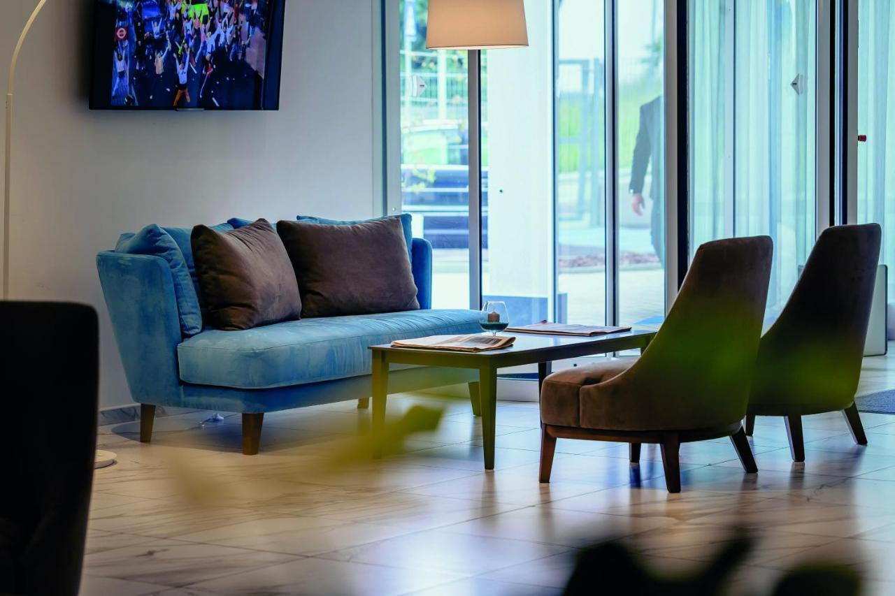 Diamante Mhotel Колленьо Экстерьер фото