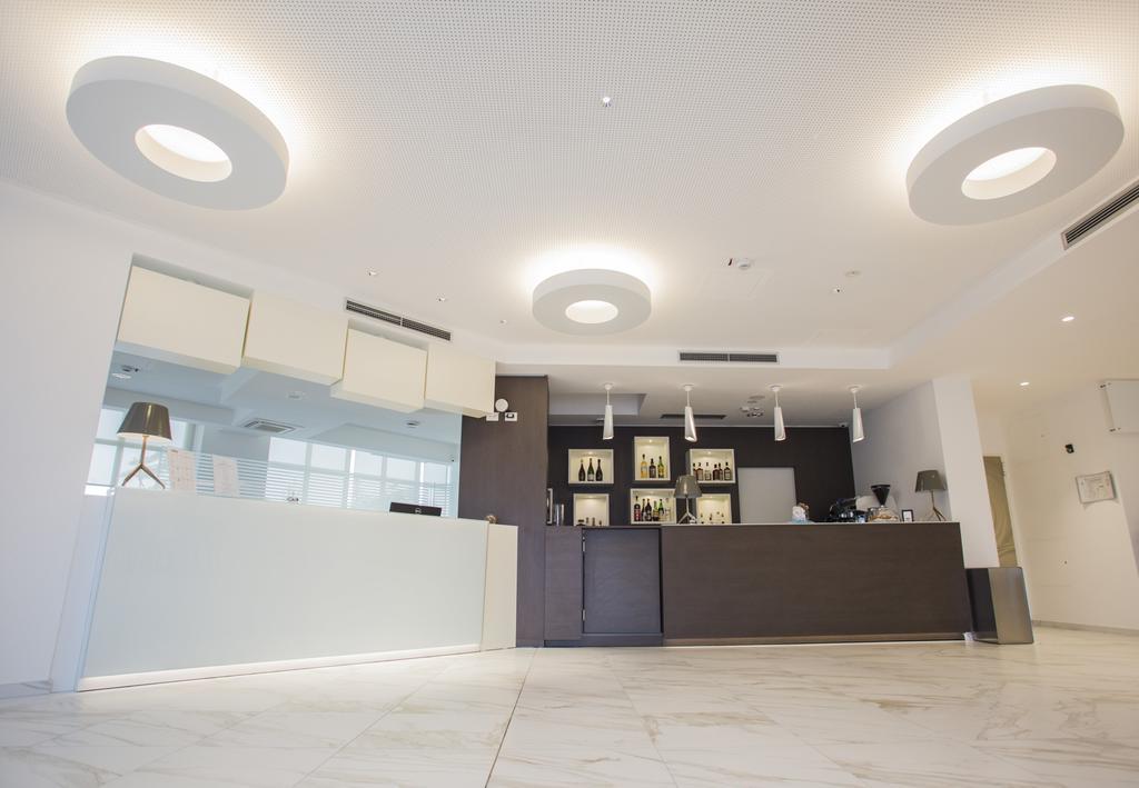 Diamante Mhotel Колленьо Экстерьер фото