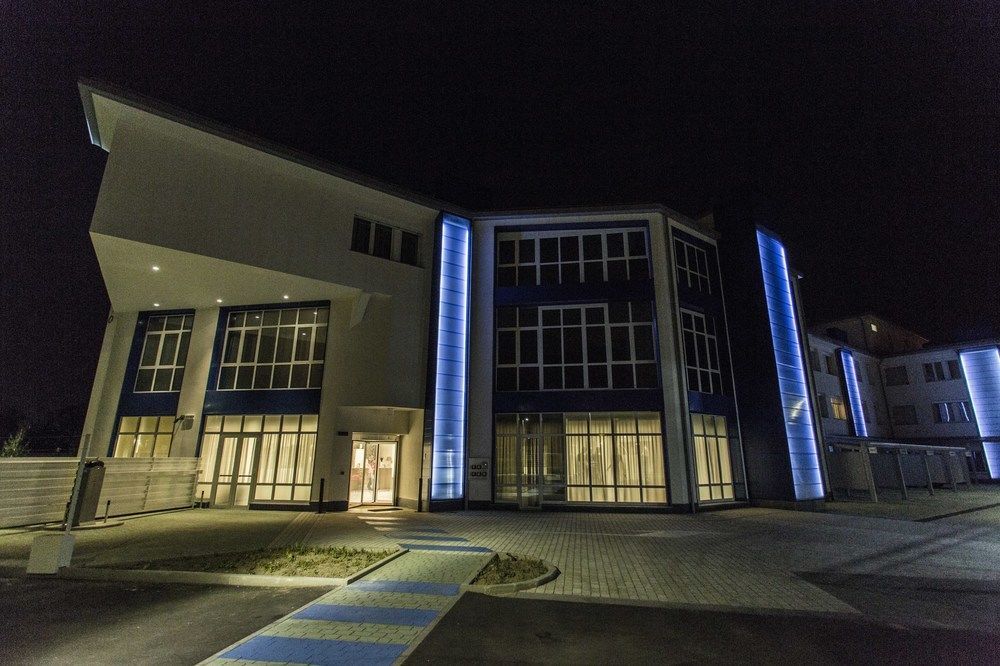 Diamante Mhotel Колленьо Экстерьер фото